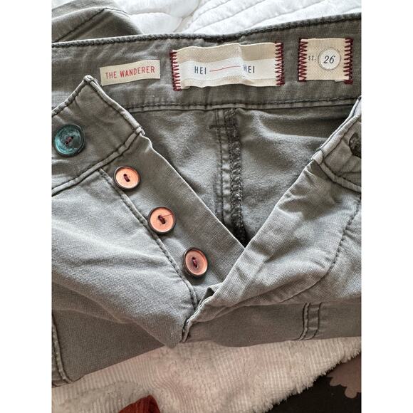 Hei Hei The Wanderer cargo short from Anthropologie - Picture 3 of 4